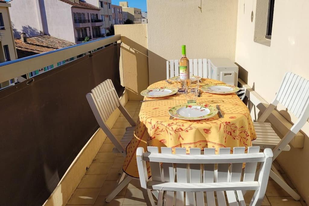 Appart Le Lavandou Exteriör bild