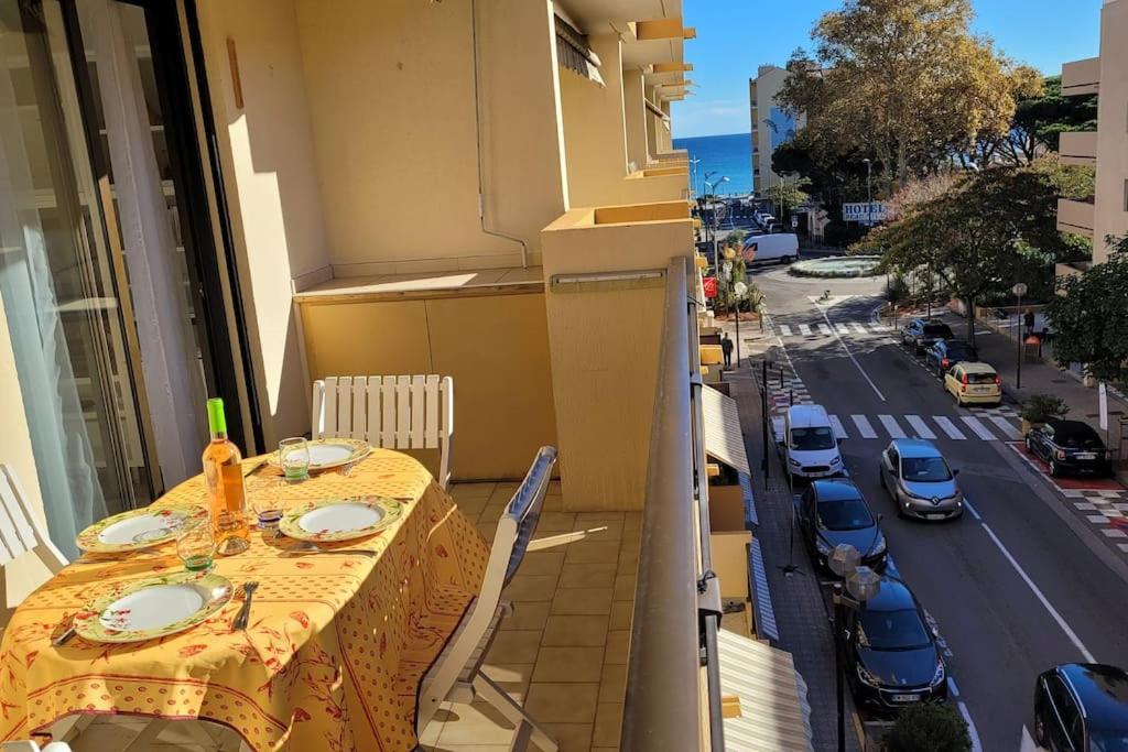 Appart Le Lavandou Exteriör bild